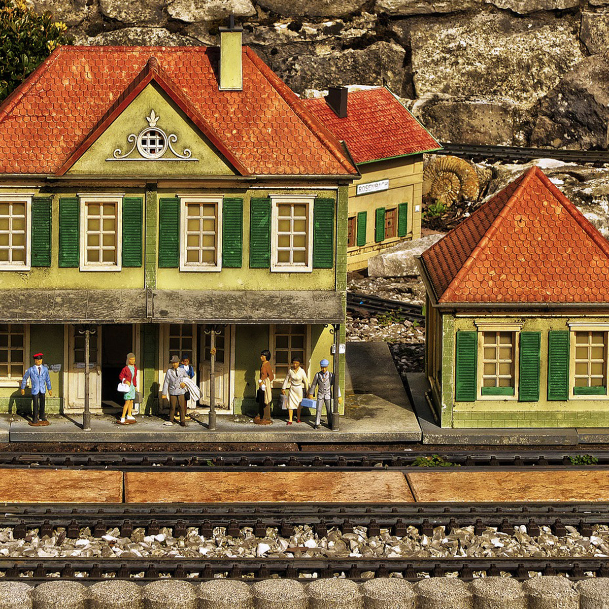 TRACKSIDE SERIES KITS – Plastruct